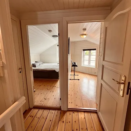 Lejlighed 4 Bedroom House Downtown With Sea View Kristiansand