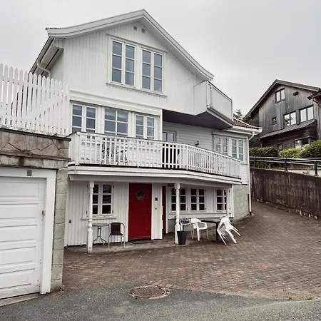 4 Bedroom House Downtown With Sea View Kristiansand