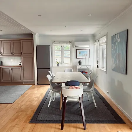 Apartman 4 Bedroom House Downtown With Sea View Kristiansand